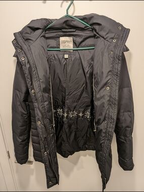 Esprit Women's Size US 6 Black Puffer Winter Coat